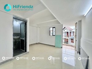 cho thuê phòng mới, có phòng bancol tách bếp ngay gần chợ hạnh thông tây