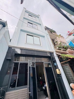 chính chủ bán gấp nhà gần vạn hạnh mal nguyễn tri phương -p.8 -q.10. giá 2tỷ550/69m2 cho thuê 18tr