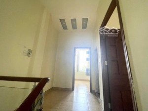 nhà 2 tầng hẻm 8m đường thạnh xuân 21, phường thới an, q12, dt51m2(5x10.3) 4,35tỷ