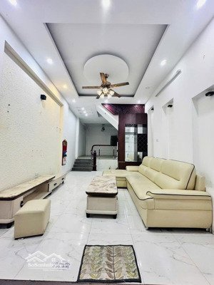 hiếm! nhà 50m², mt 4,5m 3 tầng nam từ liêm chỉ 7,8 tỷ