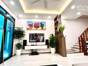 bán nhà kim ngưu đẹp lô góc dân xây 4 tầng 38m2 giá 5.6x tỷ