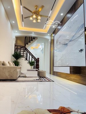 bán nhà bùi xương trạch_ mới_full nội thất_lô góc- ngõ thông_39m2_9.4 tỷ