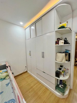 bán nhanh căn hộ ct6b vĩnh điềm trung. giá chỉ 2,2tỷ tầng cao thoáng mát. diện tích: 62m2