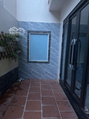 bán nhà mặt phố ngọc thụy, 8,95 tỷ, 45m2, 4pn + 5wc, view đẹp