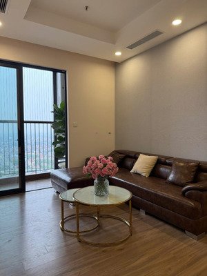 cần bán căn 3 ngủ toà sp skyoasis 84m view btđ giá 5.4 tỷ bao phí