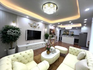 (giá chuẩn) bán căn góc 3pn-2wc 115m2 tòa c37, full nội thất, tầng trung, có slot ô tô. giá 7,6 tỷ