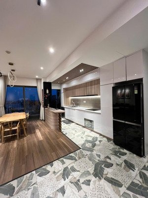 bán căn hộ chung cư wilton tower 3 phòng ngủ -2wc giá 8.3 tỷ . lh 