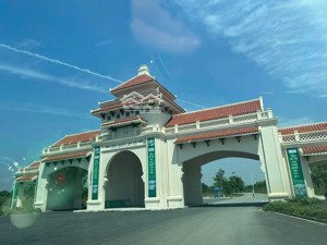 cần thanh khoản gấp đất đối diện cổng chính đại học quốc gia, dt 494m, mặt tiền 12m