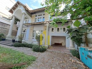 cho thuê biệt thự thảo điền 500m2 - hồ bơi sân vườn 85 triệu