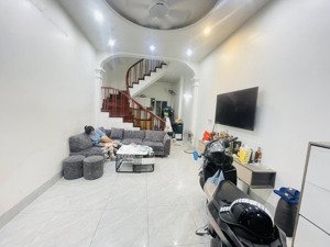 siêu hiếm!!! bán nhà linh đàm-35m2x5t-7 chỗ vào tận nhà-chưa 8 tỷ-quy hoạch ổn định.