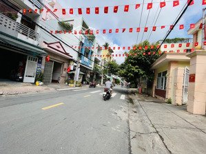 bán nhà mặt tiền phường phú thọ hoà (4,1m x 14m), nhà 1 trệt 2 lầu sân thượng