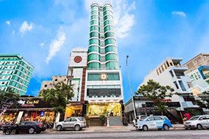 chào bán cặp nhà đẹp khu biển mỹ khê , gần phạm văn đồng .dt:472m2 , ngang :13m . 1 lô siêu hiếm