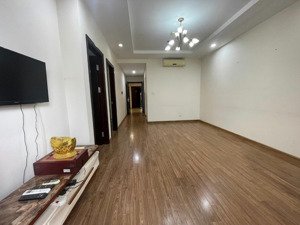 bán căn 2 ngủ có slot ô tô 76m2 ban công view hồ giá nhỉnh 8 tỷ