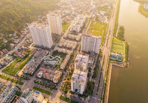 bán căn 1 ngủ lớn 50 m2, 2 ban công, mã 28, tầng cao hướng đông nam, sổ đỏ giá 1,46 tỷ 