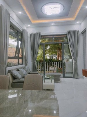 chủ gửi bán lỗ căn hộ 2 pn thuộc dự án destino centro tháp t1b đang xây tới tầng 12, bán lỗ 100tr