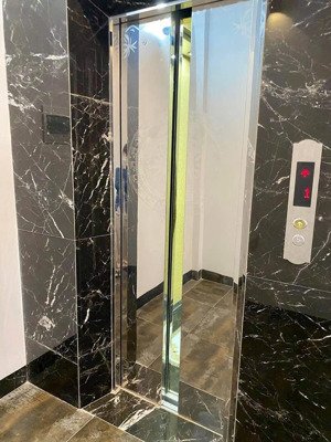tôi cho thuê nhà lô góc, đẹp, mới, thang máy, pccc, 255m2, 6t; vp, nhà hàng, kd, phố xã đàn - 85tr