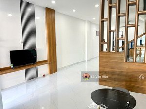 căn 3 tầng view công viên 3 phòng ngủ đầy đủ nội thất cho thuê 15 triệu/tháng