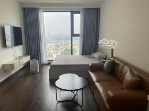 mình cần cho thuê nhanh studio canopy, giá 6 triệu, view bể bơi