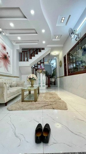 chưa đến 1tỷ850 có ngay nhà ở đường lái thiêu, phường lái thiêu cách khu công nghiệp vsip1 700m.