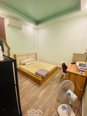 siêu phẩm 4t btct - 60m2 - ngã tư hàng xanh - cách mặt tiền 30m - giá chỉ 9 tỷ