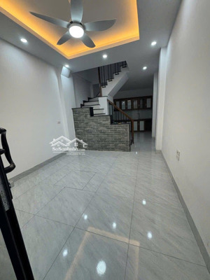 định công hạ - 34m2 - 4t - mua bán vi bằng - chỉ 3 tỷ