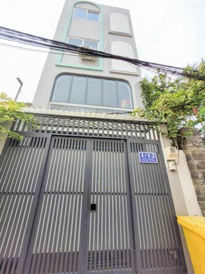 ktx nữ ngay đh sư phạm kỹ thuật, đh ngân hàng