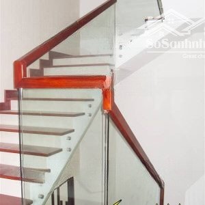 tôi cho thuê nhà mới, lô góc, phố trúc bạch, thang máy, pccc, 195m2x8.5t nhà hàng, kd, vp 80 tr