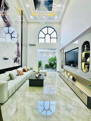 nhà 5 tầng tặng nội thất hẻm 6m đường thạnh xuân 25, phường thới an, q12, dt 75m2(4x19) 7,66tỷ
