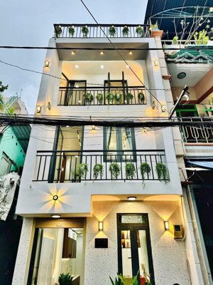 bán gấp nhà nguyễn văn trỗi, p10, phú nhuận, gần công viên hoàng văn thụ, giá 3tỷ890 dt 74m2