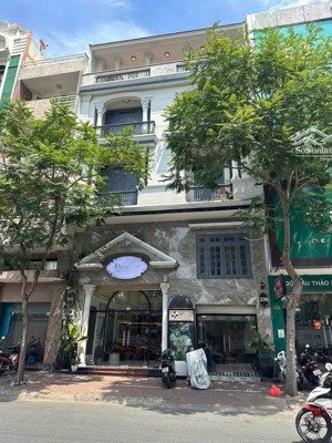 chỉ 190tr 8,8x 18m! cho thuê tòa nhà cao thắng, quận 10