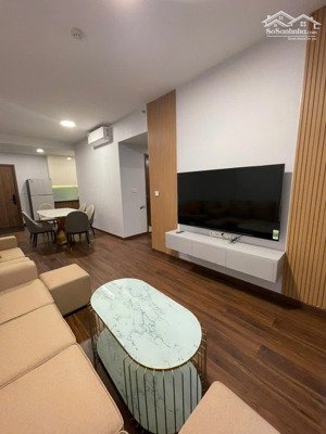 căn hộ cao cấp phúc yên, p15,tân bình: 89m2,2p ngủ,nt, 10tr/th