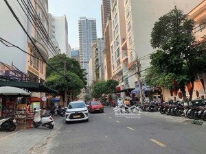 bán nhà nghỉ 5 tầng đinh công trứ trung tâm sơn trà dòng tiền 50tr/th