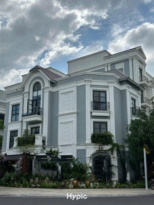 bán shop villas d2a 90 tỷ 362m2 hoàn thiện đẹp trục đường trung tâm đẹp nhất vinhomes grand park