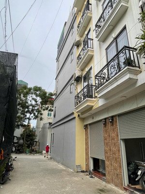 bán lô đất ô tô đỗ cửa đường thông gần đấu giá đồng nhân đông la 8.5 tỷ. lh 