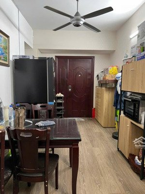chính chủ bán cc sơn kỳ 1 dt72m gia 3ty180 sổ lâu dài ngay aeon tp