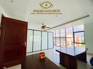 cho thuê văn phòng bên trong tòa nhà có thang máy d2d giá rẻ sẵn nội thất