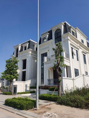 siêu hời, chỉ 47 tỷ căn biệt thự góc diện tích 311m2 dự án hinode royal park. liên hệ: 