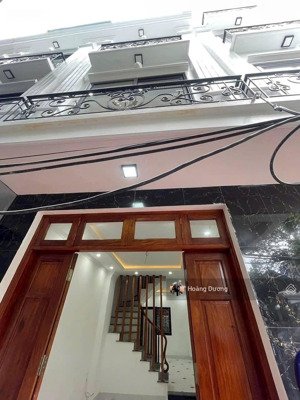 nhà gần chợ vân côn, 10m ra đường ô tô tránh, ngõ 2,7m. dt 40m2, 3 tầng.5p ra đại lộ. full tiện ích