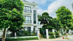 bán biệt thự vinhomes riverside, giá thỏa thuận, 368m2, view sông đẹp , nội thất thang máy đầy đủ