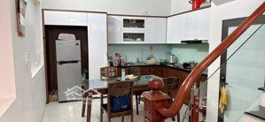 cực hiếm - nhà đẹp long lanh mới xây 3 tầng tặng nội thất__ôtô đỗ