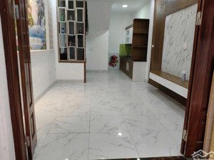 bán nhà riêng đường an dương vương, dt 30m2, ngõ thông, ô tô, nhà mới xây kiên cố. giá 6,7 tỷ