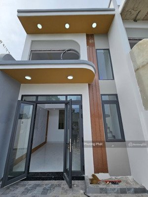 bán gấp nhà 1 trệt 1 lửng đúc sân xe hơi ngay cuối đường đồng khởi, cách go bigc chỉ 10 phút đi xe