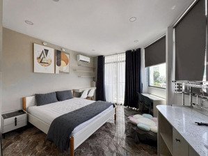 cho thuê studio 2 mặt ban công thoáng, thang máy tận cửa - khu vực trung tâm giáp trục đường pxl pn