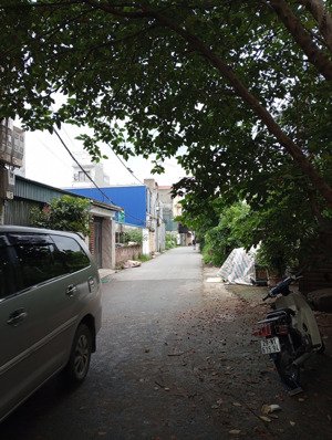 bán đất kiêu kỵ, ngõ thông, ô tô tránh, kinh doanh tốt, dt70m, mt6m, chỉ hơn 5 tỷ!