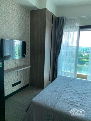 cho thuê studio delasol 11tr/tháng, vào ở liền