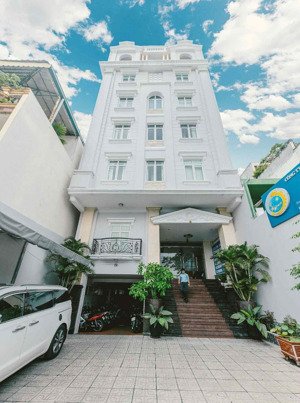 siêu phẩm giá sốc! toà nhà mặt tiền cộng hoà quận tân bình [8x30m] hầm 6 tầng hđt: 200tr giá: 50 tỷ