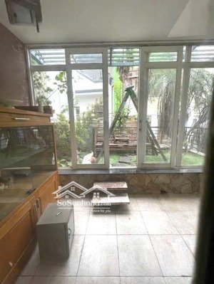 bán nhà đỗ đức dục- ô tô tận cửa-sổ đỏ nở hậu 51m2- 5t- mt 4m chỉ 13,5 tỷ