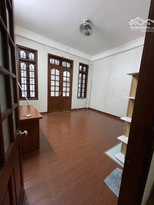 bán nhà đường láng, rộng, 2 thoáng, ngõ thông, 80m2, 17.6 tỷ