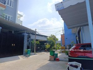 nhà mặt bằng kinh doanh nguyễn hữu trí,trung tâm hành chính b.chánh 87.3m² ở và kd dịch vụ giá 6tỷx