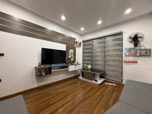 bán gấp nhà đẹp phú lãm- 40m² 5 tầng- gần đại học đại nam- ql21b- phố xốm- ở ngay- gần ô tô